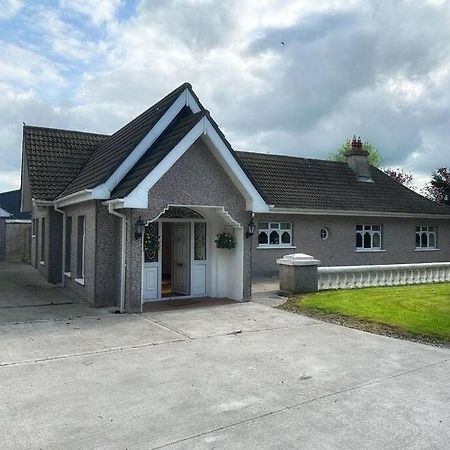 Entire Home At Ballysax House Newpark Exterior foto